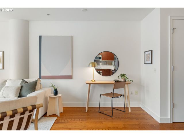 3601 S RIVER Pkwy 1214, Portland, OR 97239
