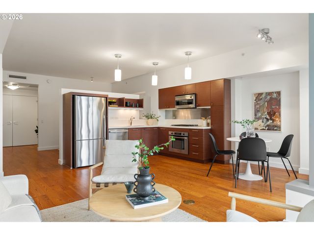 3601 S RIVER Pkwy 1214, Portland, OR 97239