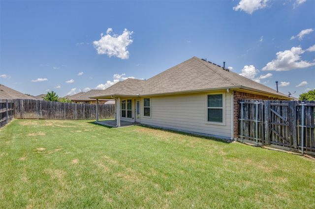 808 Goldenmist Drive, Little Elm, TX 75068
