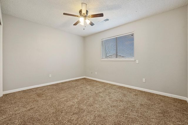 1664 W North Bear Creek Dr, Merced, CA 95348