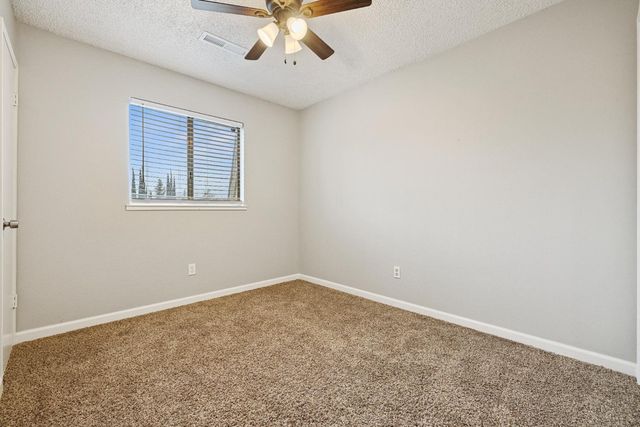 1664 W North Bear Creek Dr, Merced, CA 95348