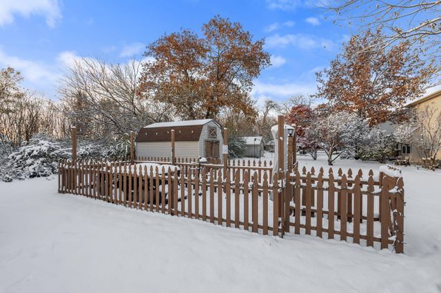 406 S Pleasant Drive, Kouts, IN 46347