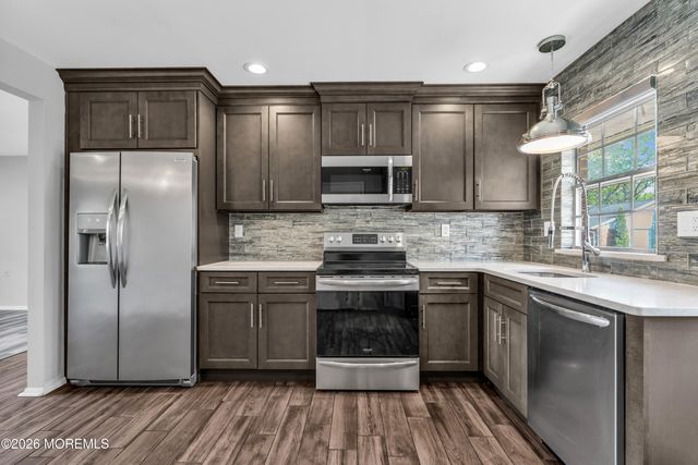 1045C Fife Court C, Lakewood, NJ 08701