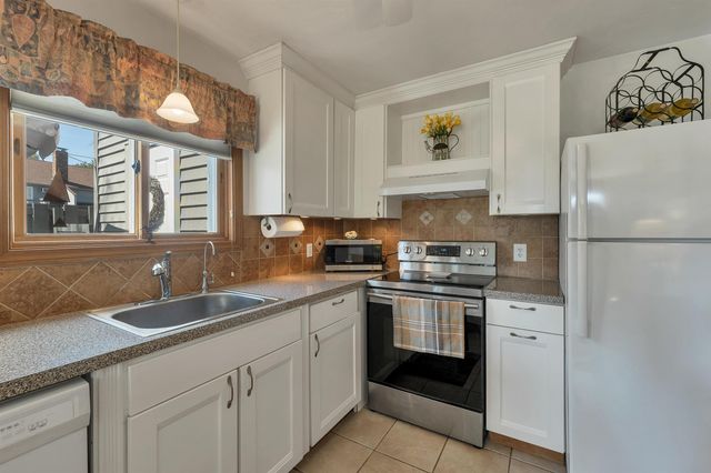 60 Weirs Rd Unit E1, Gilford, NH 03249