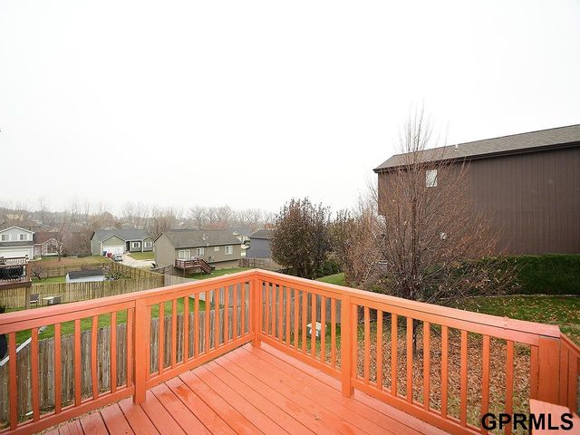 2807 Yorktown Street, Bellevue, NE 68123