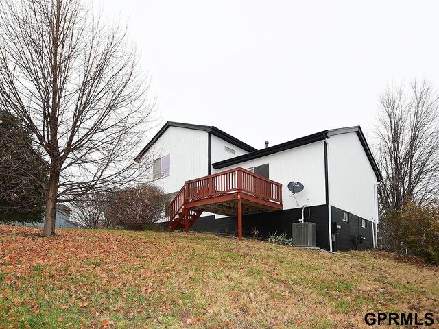 2807 Yorktown Street, Bellevue, NE 68123