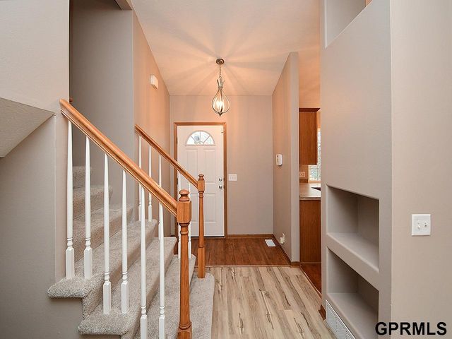 2807 Yorktown Street, Bellevue, NE 68123