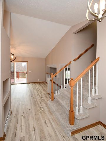 2807 Yorktown Street, Bellevue, NE 68123