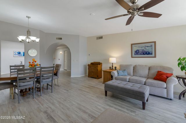 709 W Sunlight Lane, Tucson, AZ 85704