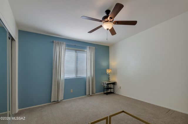 709 W Sunlight Lane, Tucson, AZ 85704