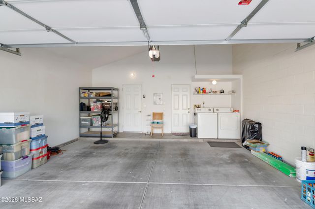 709 W Sunlight Lane, Tucson, AZ 85704