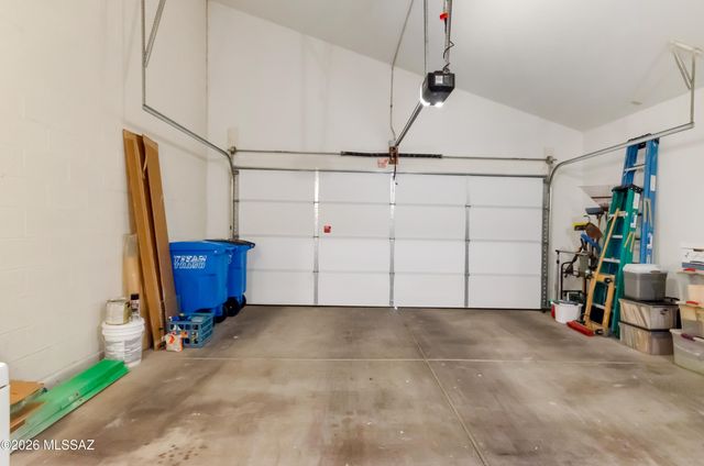 709 W Sunlight Lane, Tucson, AZ 85704