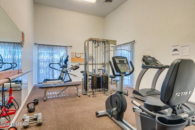 709 W Sunlight Lane, Tucson, AZ 85704