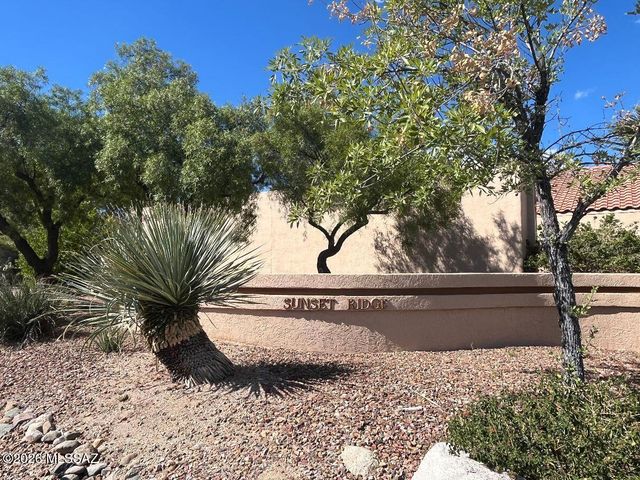 709 W Sunlight Lane, Tucson, AZ 85704