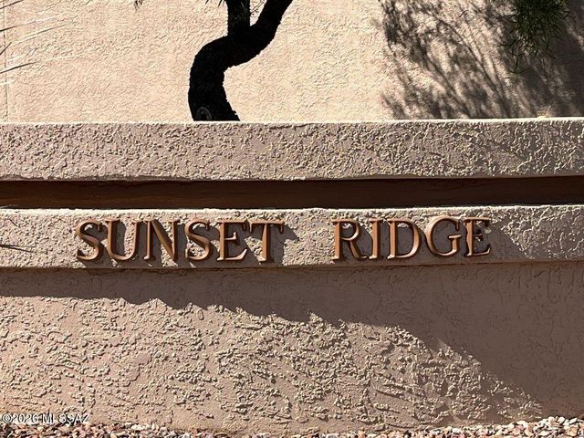 709 W Sunlight Lane, Tucson, AZ 85704
