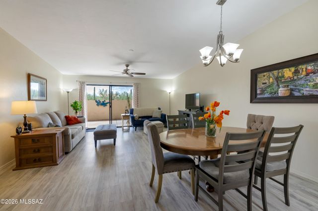 709 W Sunlight Lane, Tucson, AZ 85704