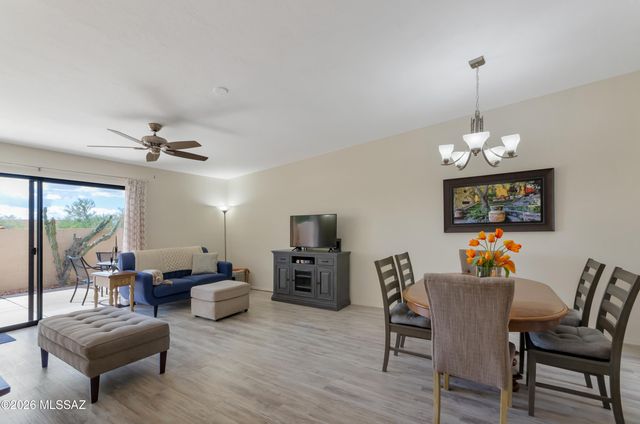 709 W Sunlight Lane, Tucson, AZ 85704