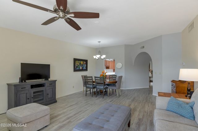 709 W Sunlight Lane, Tucson, AZ 85704