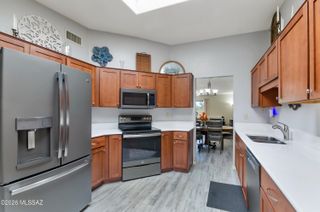 709 W Sunlight Lane, Tucson, AZ 85704