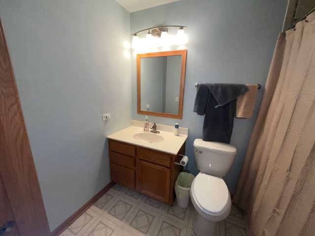 832 Coronado Court 832, Elgin, IL 60123