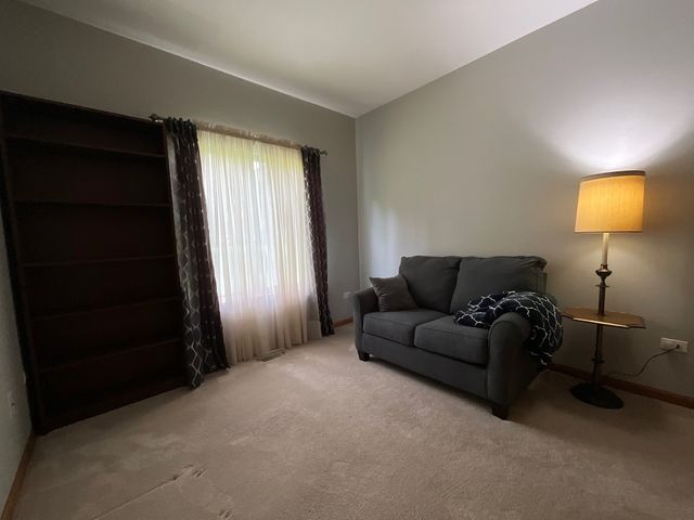 832 Coronado Court 832, Elgin, IL 60123