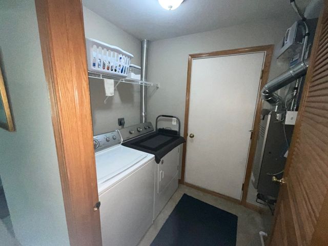 832 Coronado Court 832, Elgin, IL 60123