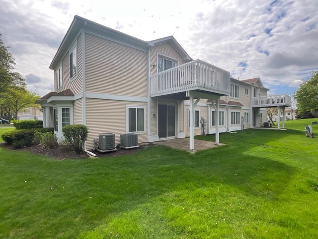 832 Coronado Court 832, Elgin, IL 60123