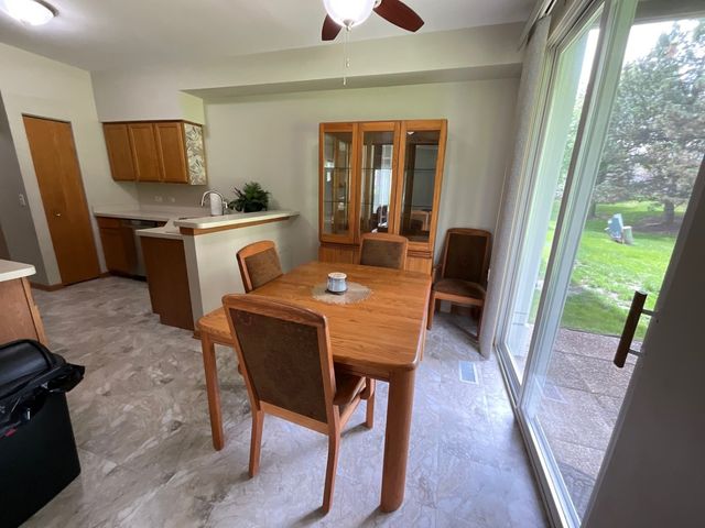 832 Coronado Court 832, Elgin, IL 60123
