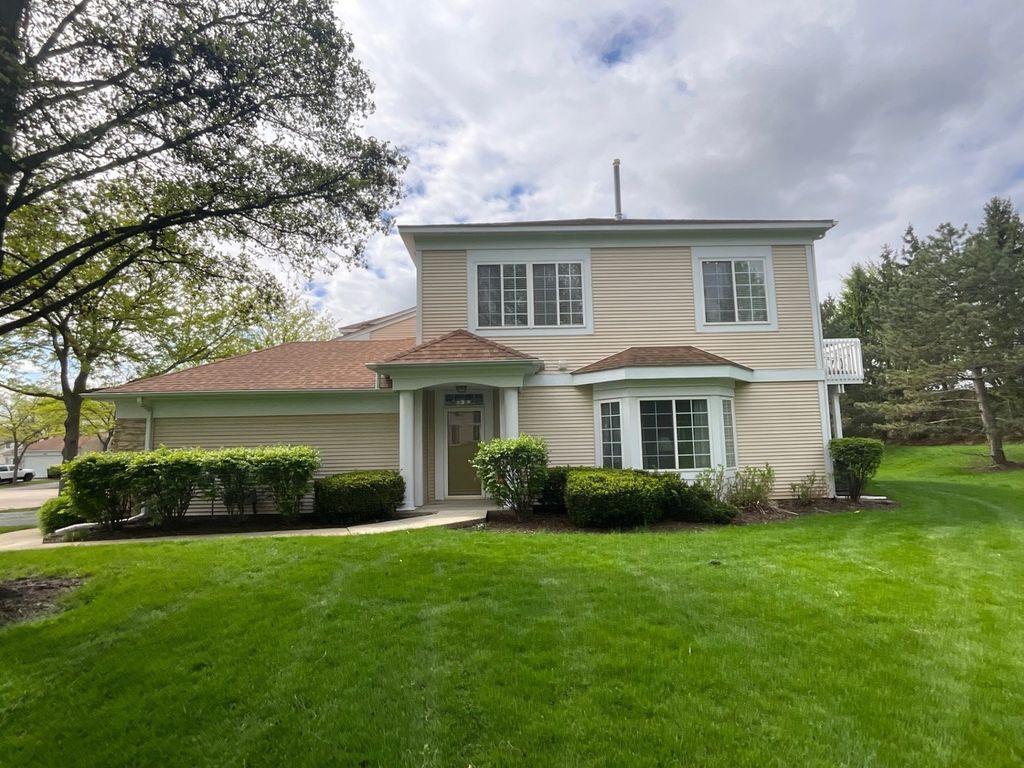 832 Coronado Court 832, Elgin, IL 60123
