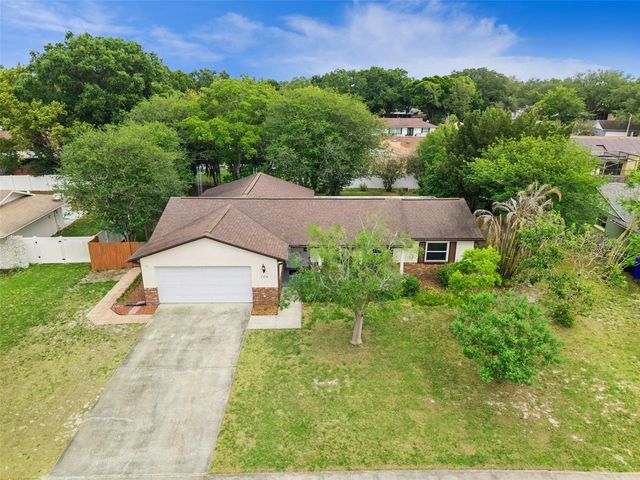 706 VANDERGRIFT DRIVE, Ocoee, FL 34761