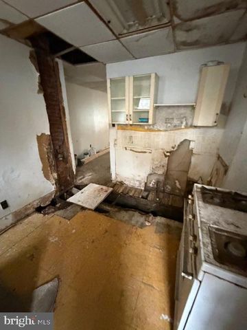 13 FLORENCE AVE, Darby, PA 19023