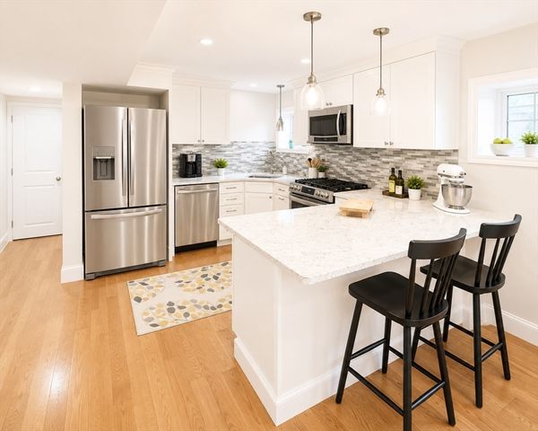 466-468 Medford St 2, Somerville, MA 02145