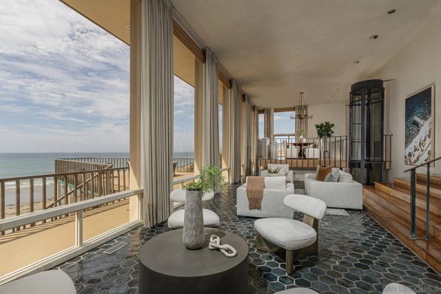 1920 Spindrift Drive, La Jolla, CA 92037
