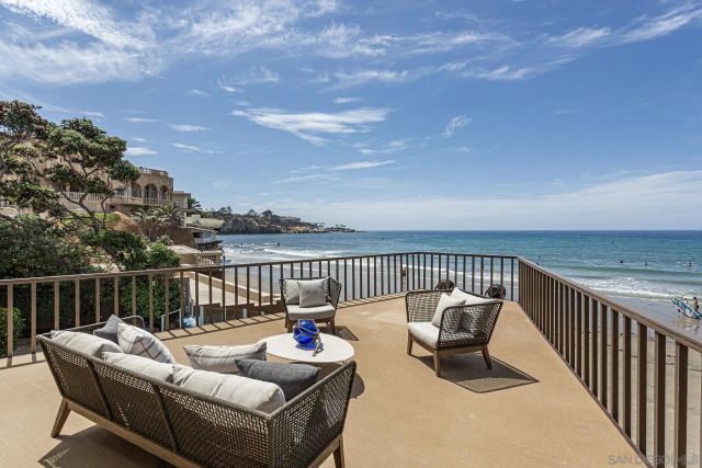 1920 Spindrift Drive, La Jolla, CA 92037