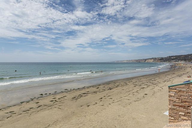 1920 Spindrift Drive, La Jolla, CA 92037