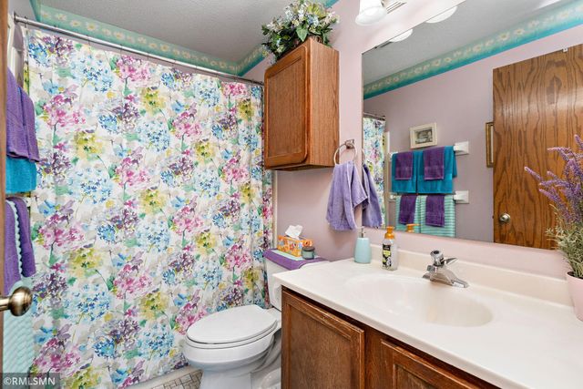 999 41st Avenue NE 314, Columbia Heights, MN 55421
