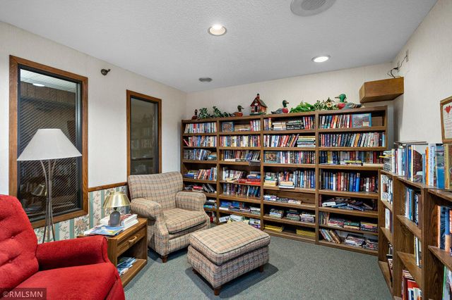 999 41st Avenue NE 314, Columbia Heights, MN 55421