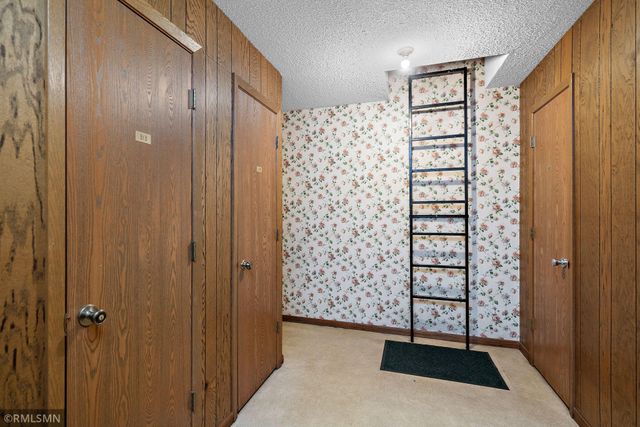 999 41st Avenue NE 314, Columbia Heights, MN 55421