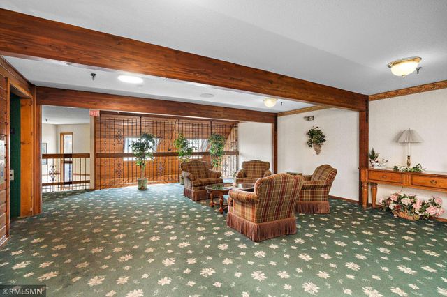 999 41st Avenue NE 314, Columbia Heights, MN 55421