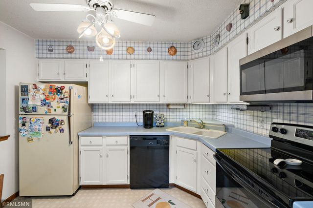 999 41st Avenue NE 314, Columbia Heights, MN 55421