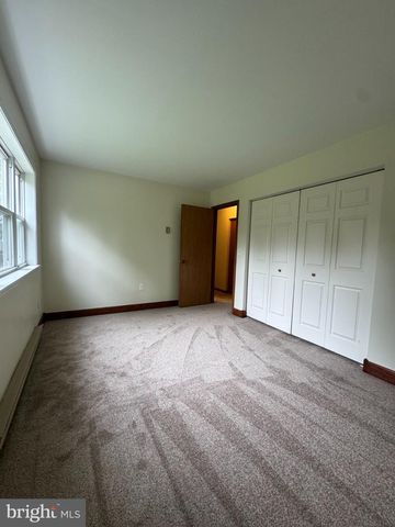 801 MOUNTAIN VIEW ST, Harrisburg, PA 17112