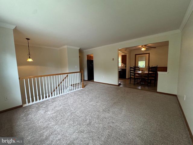 801 MOUNTAIN VIEW ST, Harrisburg, PA 17112