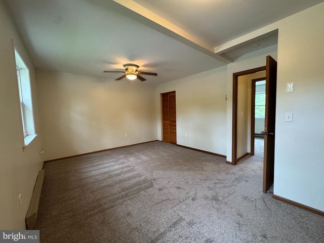 801 MOUNTAIN VIEW ST, Harrisburg, PA 17112