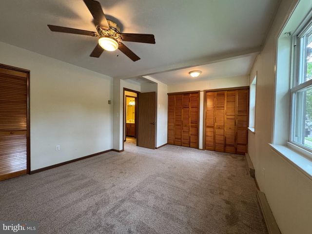801 MOUNTAIN VIEW ST, Harrisburg, PA 17112