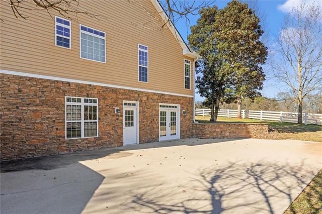 220 McKenzie Bridge Road, Carrollton, GA 30116