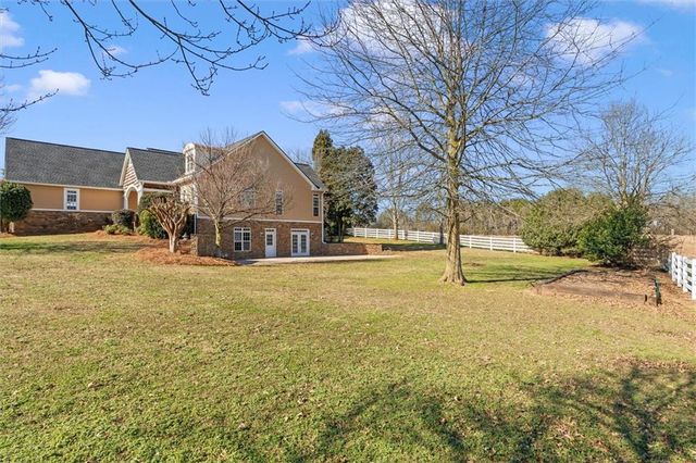 220 McKenzie Bridge Road, Carrollton, GA 30116