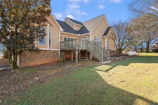 220 McKenzie Bridge Road, Carrollton, GA 30116