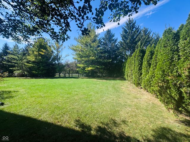 11446 Sutton Place Drive W, Carmel, IN 46032