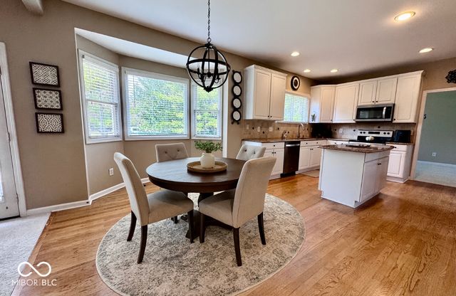 11446 Sutton Place Drive W, Carmel, IN 46032