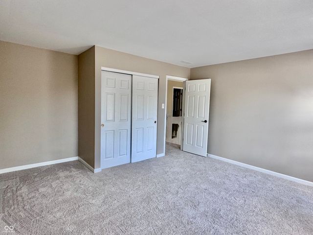 11446 Sutton Place Drive W, Carmel, IN 46032